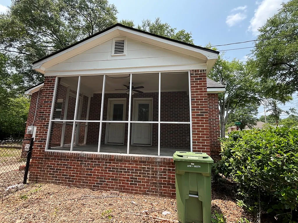 Building Photo - 3627 Gurley Dr