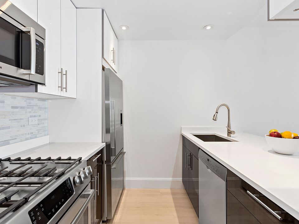 2nd image of 380 Rector Pl APT 22F