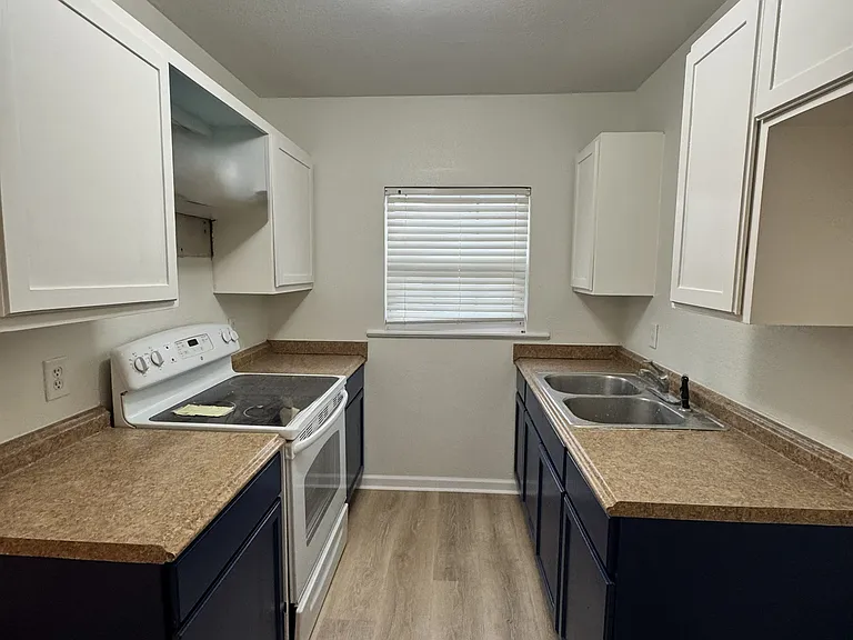 4705 Shadylane Dr #C — Photo 5