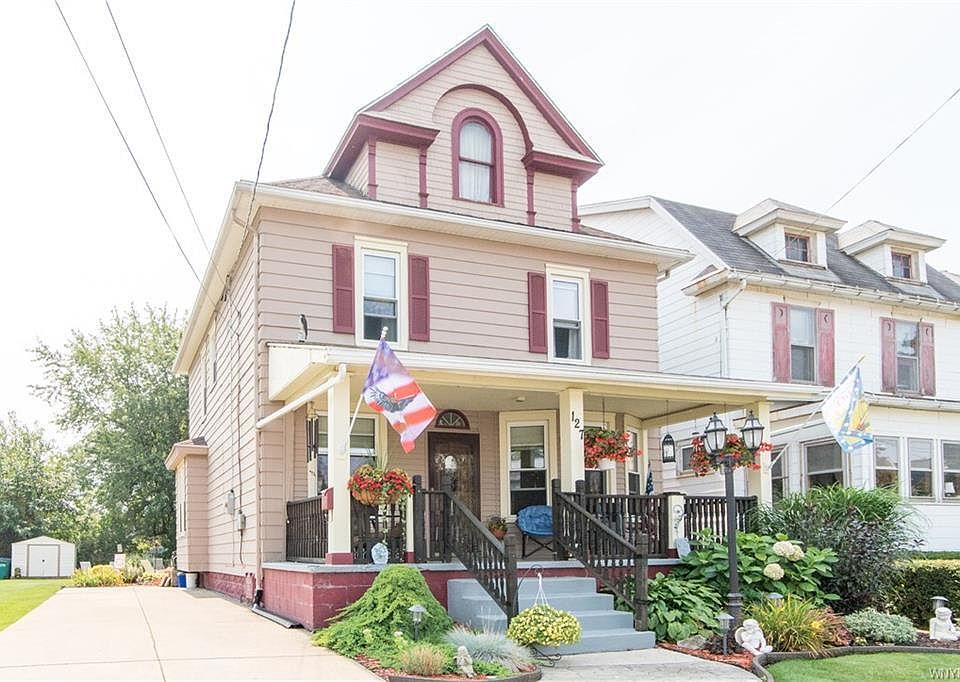 1st image of 127 Aldrich Pl