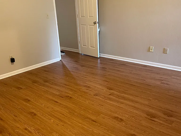 802 Elizabeth Dr — Photo 10