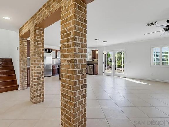 3rd image of 4713 Hickok Point