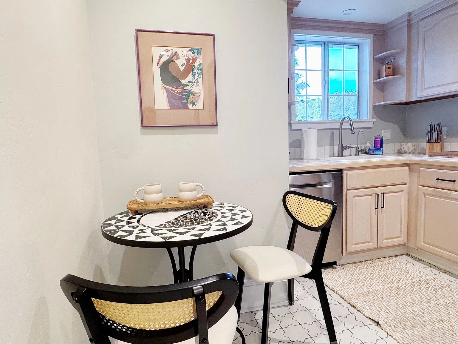1 bed, 700 sqft, $5,900 — Photo 3