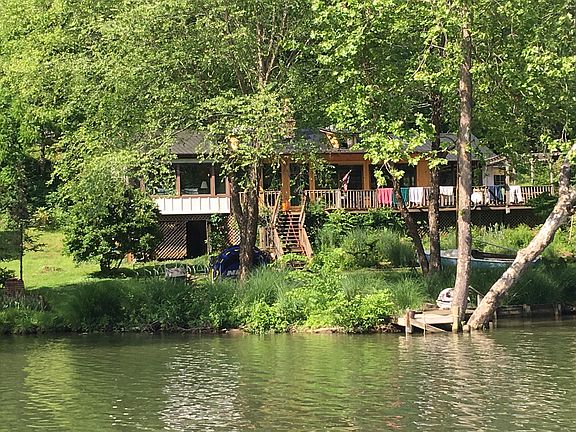 2nd image of 803 Burgess Rd