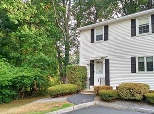 25 Oak St APT F, Methuen, MA 01844