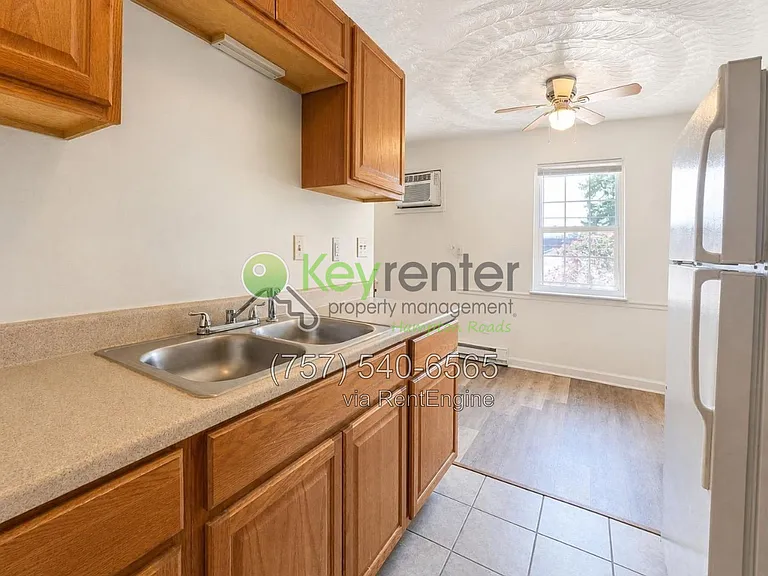 4670 Kincaid Ave #D — Photo 9