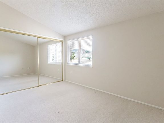 5th image of 26863 Avenue Of The Oaks Unit B