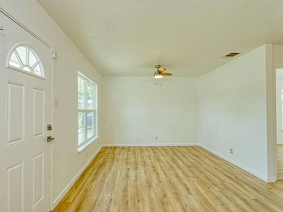 5th image of 3122 Shadow Bend Dr