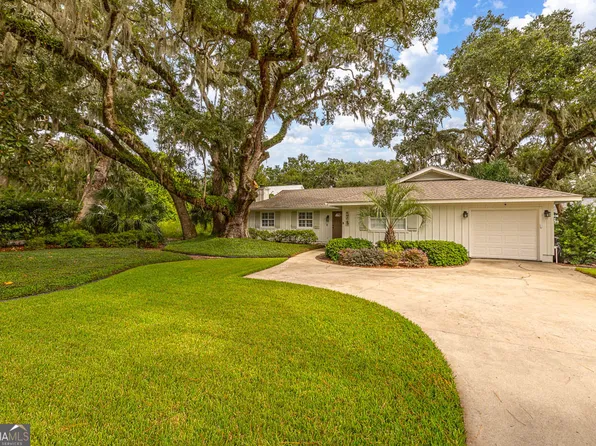 248 Tennessee Ave, Saint Simons Island, GA 31522