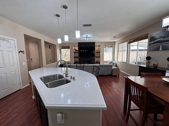 5th image of 34009 Winterberry Ln