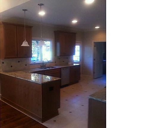 4th image of 111 Kelly Point Ln