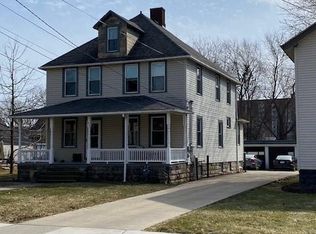 61 Adelbert St, Berea, OH 44017