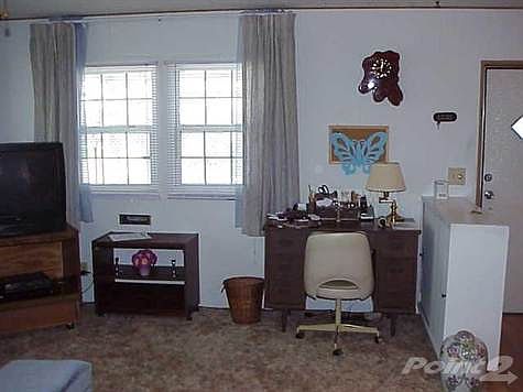 5th image of 205 50th Avenue Dr W