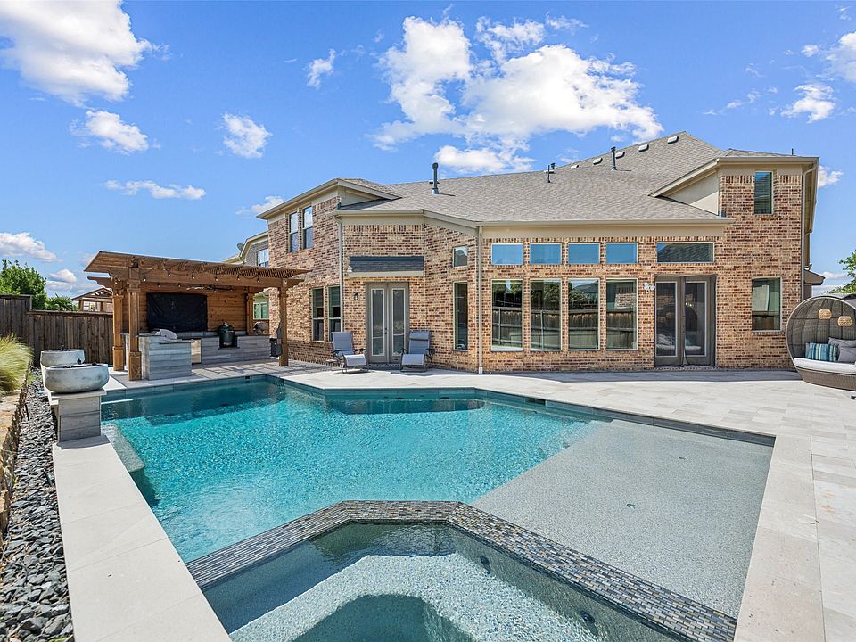1st image of 2120 Hidalgo Ln