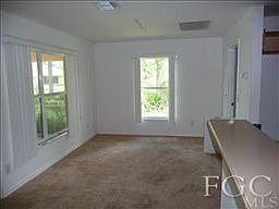 4th image of 852 Downer Ave S