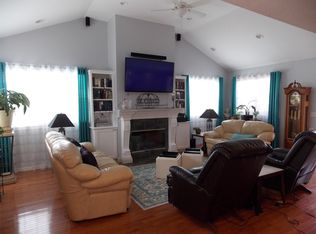 176 Maple Dr, Hendersonville, TN 37075
