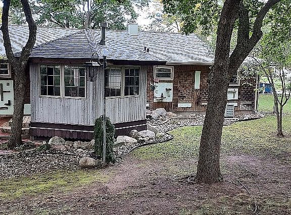 3rd image of 133 Cameron Dr
