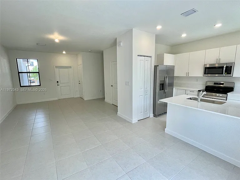 23017 SW 129th Pl — Photo 3