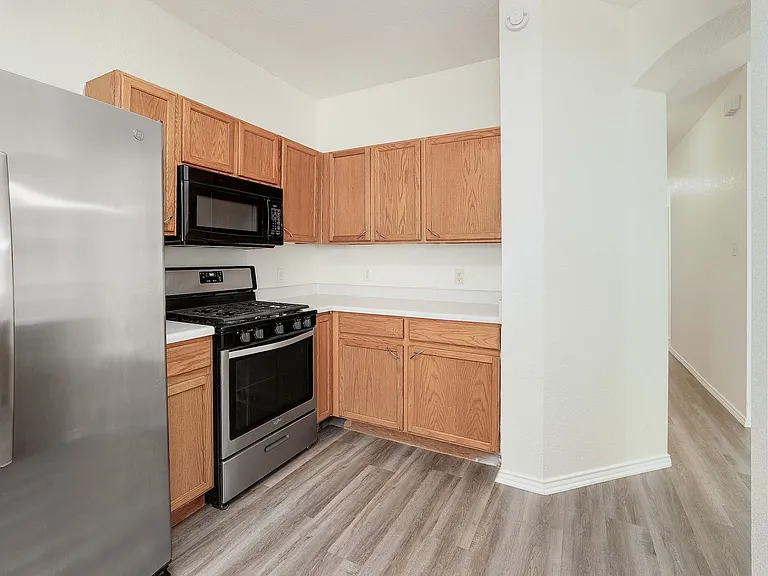 9724 Copper Creek Dr — Photo 14