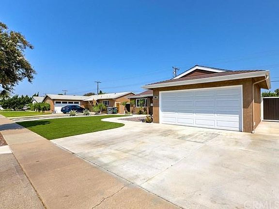 3rd image of 7959 Cyclamen Way