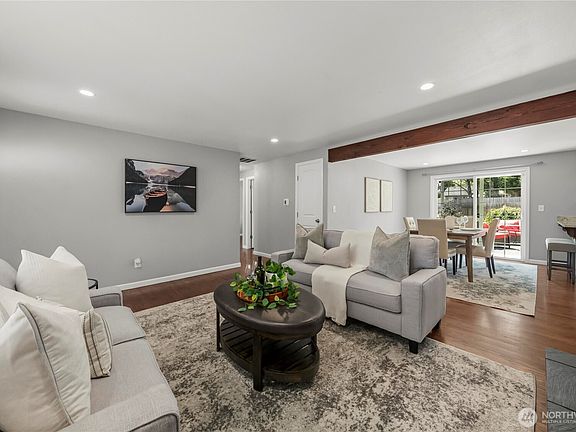 5th image of 1344 S Woodlawn Street