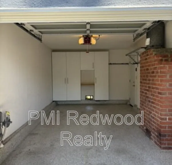 855 15th Ave — Photo 31