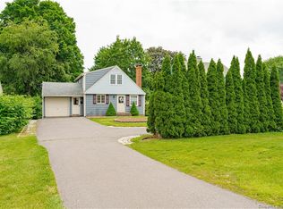 69 E Robbins Ave, Newington, CT 06111