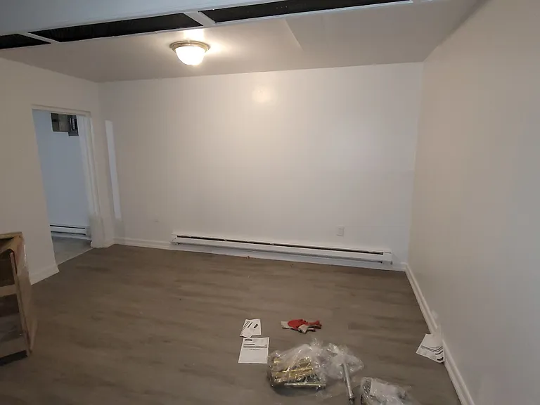 1841 Mohegan Ave #15 — Photo 2