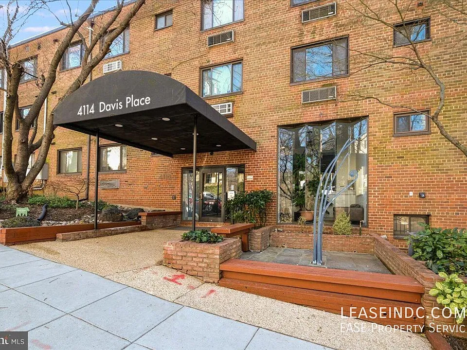 4114 Davis Pl NW #217