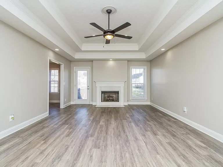 713 Almondwood Pl — Photo 3