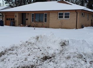 543 N Weston Ave, Elgin, IL 60123