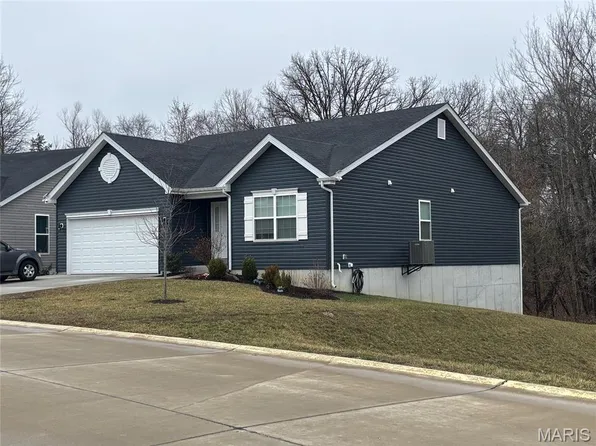 5910 Creek Side Pl, Cedar Hill, MO 63016