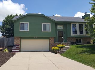 4025 N 211th St, Elkhorn, NE 68022