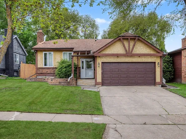 5 Willowbrook Cres, Saint Albert, AB T8N 3H9