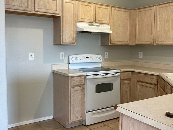 2nd image of 3825 W Oregon Ave Penthouse X