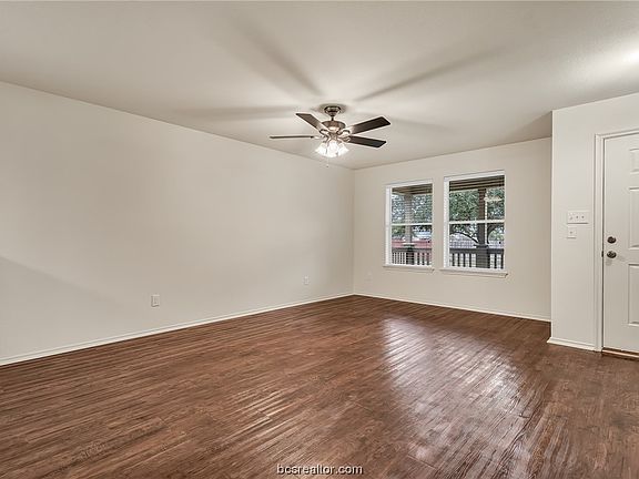 5th image of 5112 Sagewood Dr