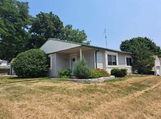 318 11th Ave, New Glarus, WI 53574