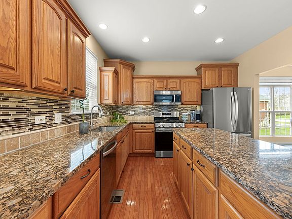 4th image of 1574 Farmside Ln
