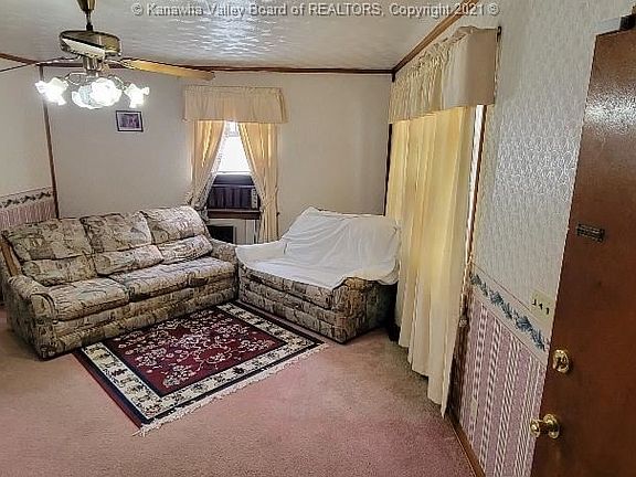 3rd image of 2298 Sissonville Dr