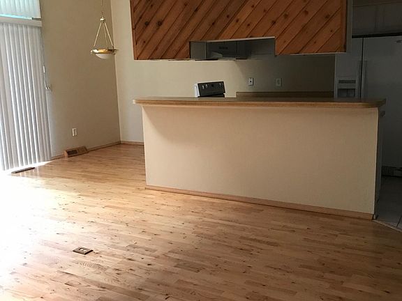 Dining room/Family room Kitchen open concept