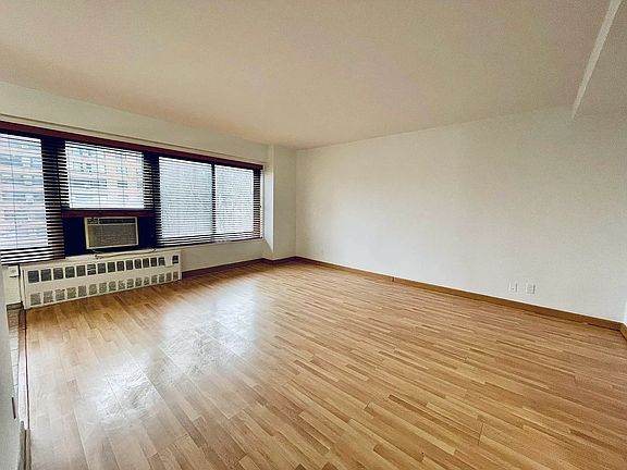 4th image of 33-55 14th St #6B