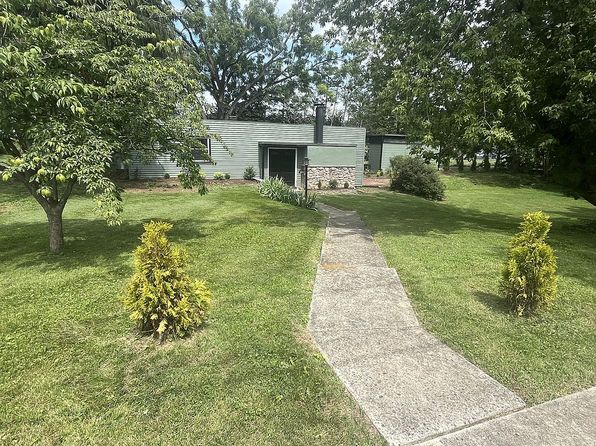 273 McKnight St