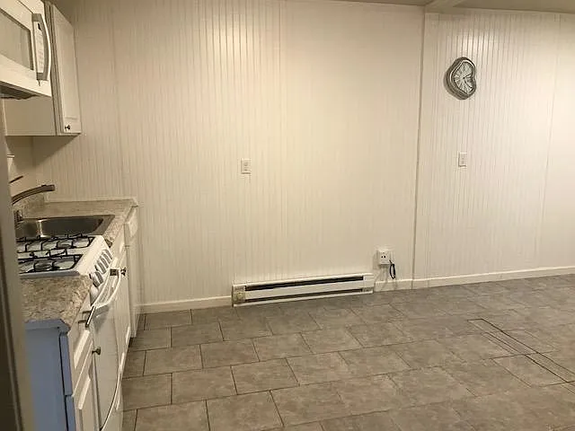 123 Emerson St #B — Photo 10
