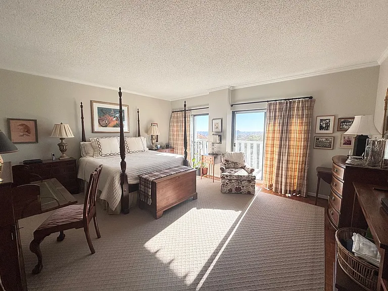 1829 Senate St #9C — Photo 20