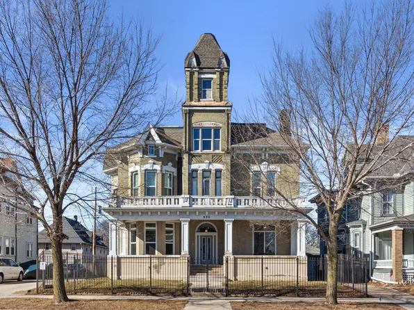 920 Main STREET, Racine, WI 53403