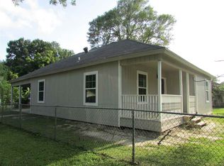 2301 Crabtree St, Orange, TX 77630