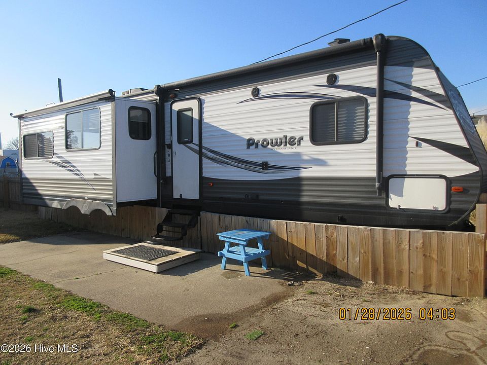 1st image of 118 Dolphin Court