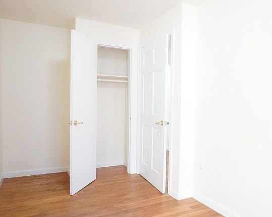 4th image of 551 2nd Ave #3RR