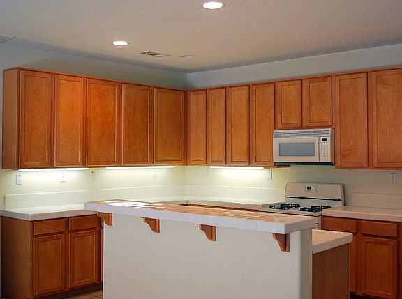 3rd image of 24044 Dearborn Dr