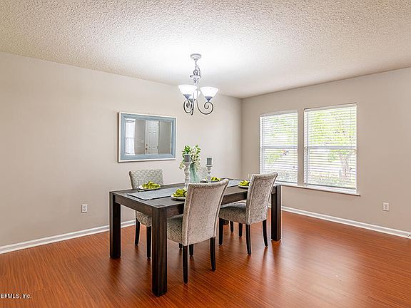 5th image of 725 Martin Lakes Dr E